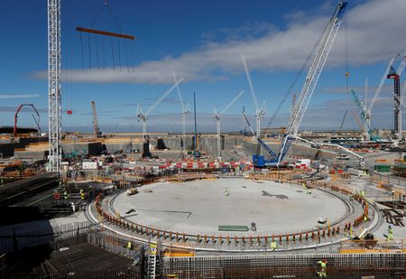 EDF-Au moins deux ans et £5 mds de plus pour les EPR d'Hinkley Point