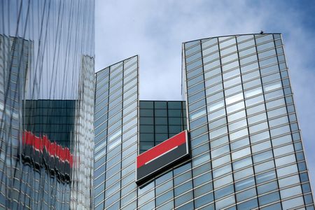Société Générale cherche à se séparer de la néobanque Shine, rapporte Les Echos