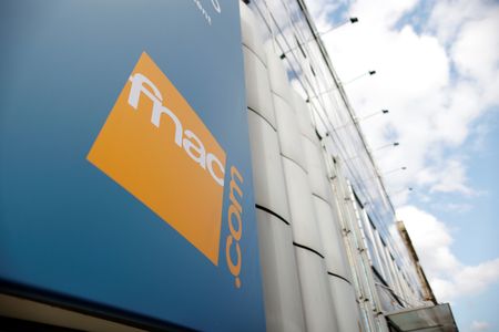 Fnac Darty grimpe, la génération de trésorerie saluée après un exercice 2023 difficile