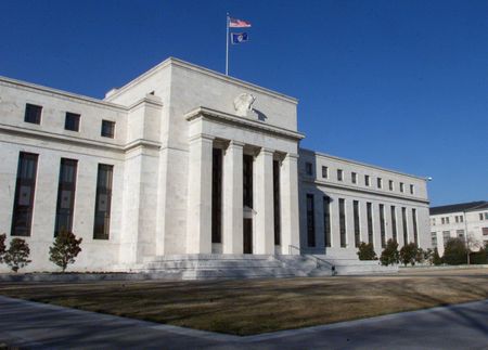 Marché : Etats-Unis: La Fed maintient ses taux inchangés et prévoit trois baisses cette année