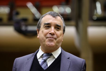 Arnaud Lagardère quitte ses fonctions de PDG, va contester sa mise en examen