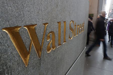 Wall Street : Wall Street finit en ordre dispersé, Disney a pesé