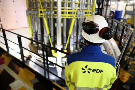 France: Macron annonce le rachat des activités nucléaires de GE par EDF
