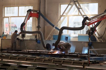 Marché : Chine : L'activité manufacturière a accéléré à un pic de deux ans, selon Caixin
