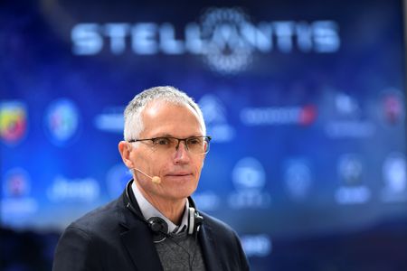 Stellantis compte sur sa nouvelle stratégie chinoise pour traverser l'orage des droits de douane