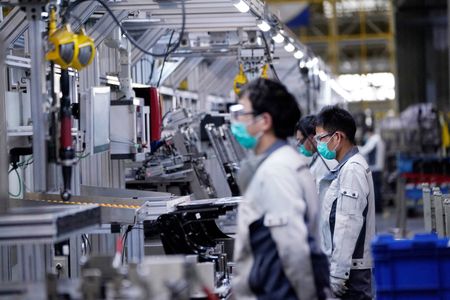 Marché : Chine: L'activité manufacturière accélère à un pic de trois ans-Caixin