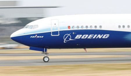 Marché : La FAA ordonne l'inspection de 2.600 Boeing 737 pour des problèmes de masques à oxygène
