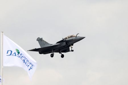 Dassault Aviation grimpe, porté par une solide trésorerie