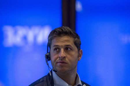 Wall Street : Wall Street termine dans le rouge sur fond de craintes d'une récession