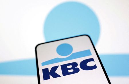 KBC dépasse les attentes au T2 et relève sa prévision de RNI