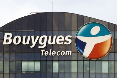 Feu vert au rachat de La Poste Telecom par Bouygues Telecom