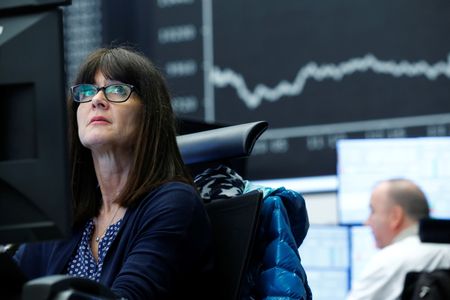 Marché : L'Europe attendue en hausse prudente avant une série d'indicateurs