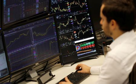 Marché : L'Europe termine mitigée une séance marquée par le risque politique
