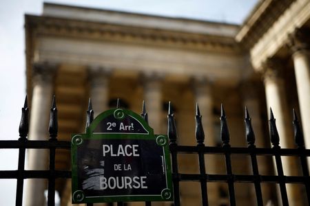 Europe : L'Europe ouvre en repli, l'activité américaine inquiète