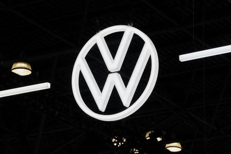 Volkswagen: Les négociations avec le syndicat IG Metall débuteront un mois plus tôt