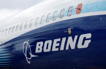Marché : Face à la grève, Boeing annonce un gel des embauches et un plan de contrôle des dépenses
