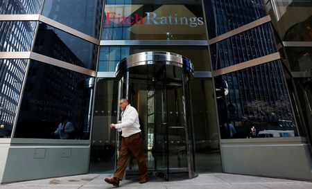 Marché : Fitch maintient sa note de crédit, abaisse la perspective à négative