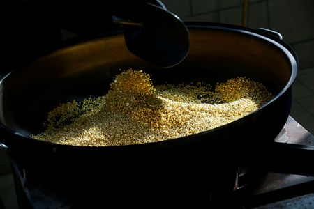 Marché : L'or inscrit un record avec les incertitudes au Proche-Orient et avant l'élection US
