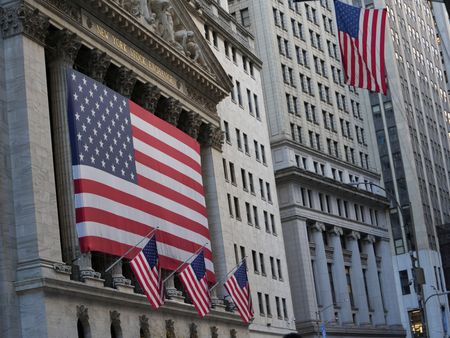 Wall Street : Wall Street prend plus de 1% malgré l'incertitude électorale aux Etats-Unis