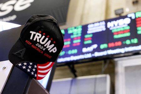 Wall Street : Wall Street toujours euphorique, le S&P passe la barre des 6.000 points en séance