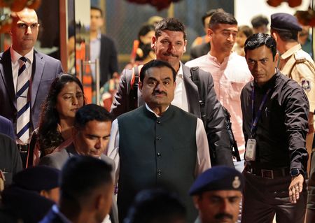 Marché : USA: Le patron du géant indien Adani inculpé pour des pots-de-vin présumés
