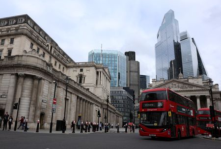 Marché : Grande Bretagne: L'activité du secteur privé se contracte en novembre