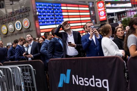 Wall Street : L'indice Nasdaq franchit pour la première fois les 20.000 points