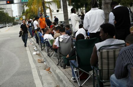 Marché : USA: Hausse des inscriptions au chômage à 242.000