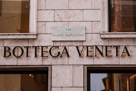 Kering nomme Louise Trotter directrice de la création de Bottega Veneta