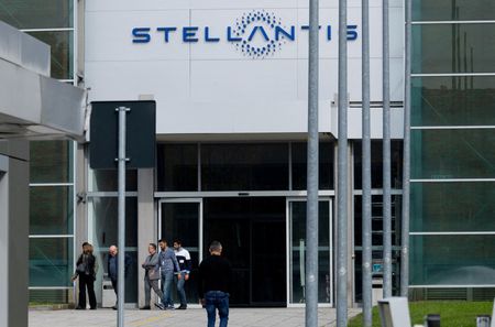 L'Italie doit être au cœur des projets de Stellantis-ministre