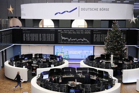 Europe : L'Europe recule à l'ouverture, prudence avant les banques centrales