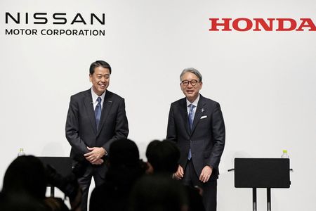 Marché : Honda et Nissan vont commencer lundi des discussions sur une possible fusion, selon le Nikk