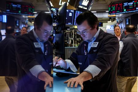 Wall Street : Wall Street finit en baisse, les valeurs technologiques pèsent