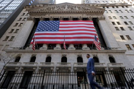 Marché : Wall Street vue en hausse après une entame de 2025 difficile