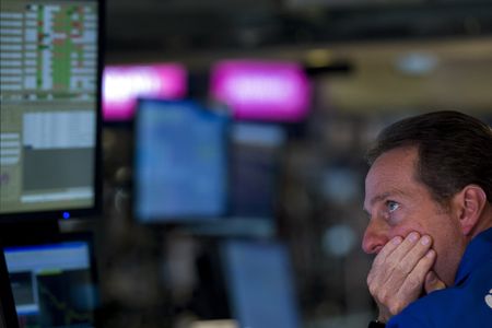 Wall Street : Wall Street ouvre calmement après de nouvelles données