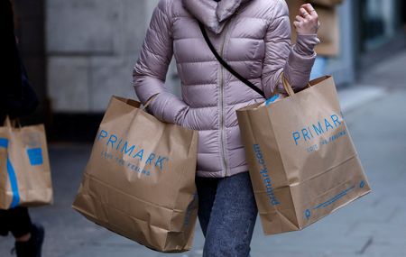 Marché : AB Foods abaisse les prévisions de ventes annuelles de Primark après un trimestre médiocre