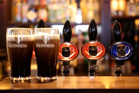 Diageo dit ne pas vouloir vendre Guinness ou ses parts dans Moët Hennessy