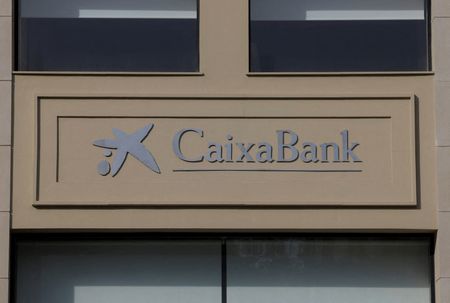 Marché : Caixabank annonce un rachat d'actions de 500 millions d'euros, les taux pèsent sur le 4e tr