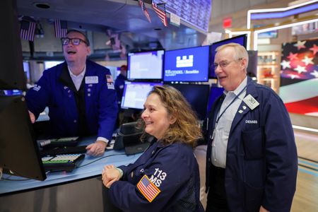 Wall Street : Wall Street ouvre en hausse avec l'espoir d'une paix en Ukraine