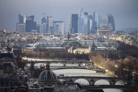 Marché : L'agence S&P révise la perspective de crédit de stable à négative