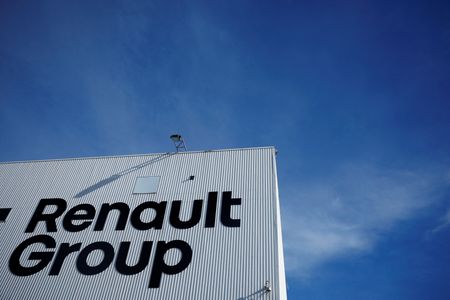 Renault: 300 postes d'intérimaires supprimés à Sandouville, le VU à la peine