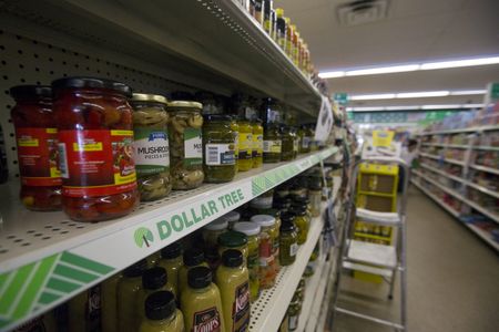 Marché : USA-Les ventes au détail rebondissent moins que prévu en février