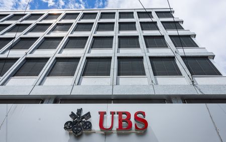 Marché : UBS envisage de réduire sa banque d'investissement pour éviter une réglementation accrue