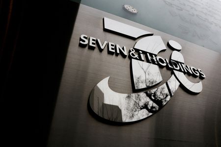 Marché : Seven & i, convoité par Couche-Tard, accuse une baisse de 15% de son bénéfice trimestriel