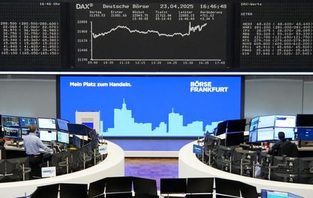 Marché : L'Europe finit dans le vert, Trump opte pour la voie de l'apaisement