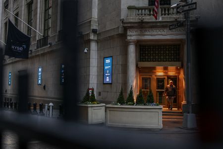 Wall Street : Wall Street en hausse, aidée par 'tech' et espoirs sur le commerce
