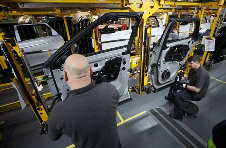 Marché : Les craintes sur les droits de douane pèsent sur les exportations manufacturières britanniq