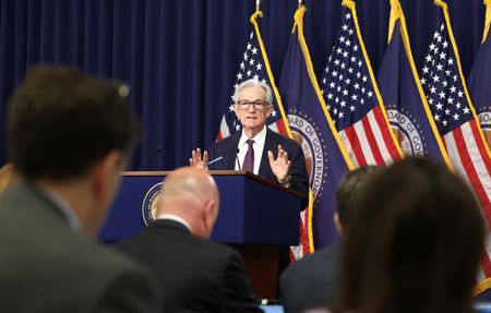 Marché : La Fed choisit le statu quo sur les taux, risque accru sur l'inflation et le chômage