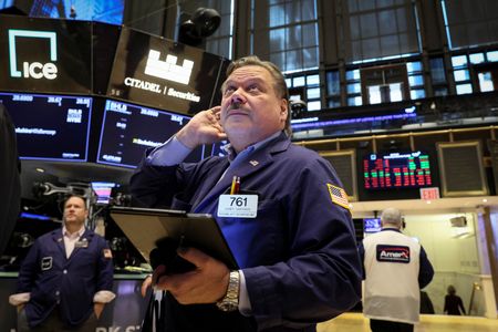 Wall Street : Wall Street ouvre prudente, les négociations commerciales en ligne de mire