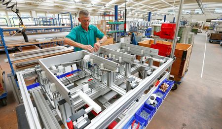 Marché : Zone euro/PMI: La contraction du secteur manufacturier s'atténue en mai